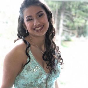 Meet your Posher, Hope